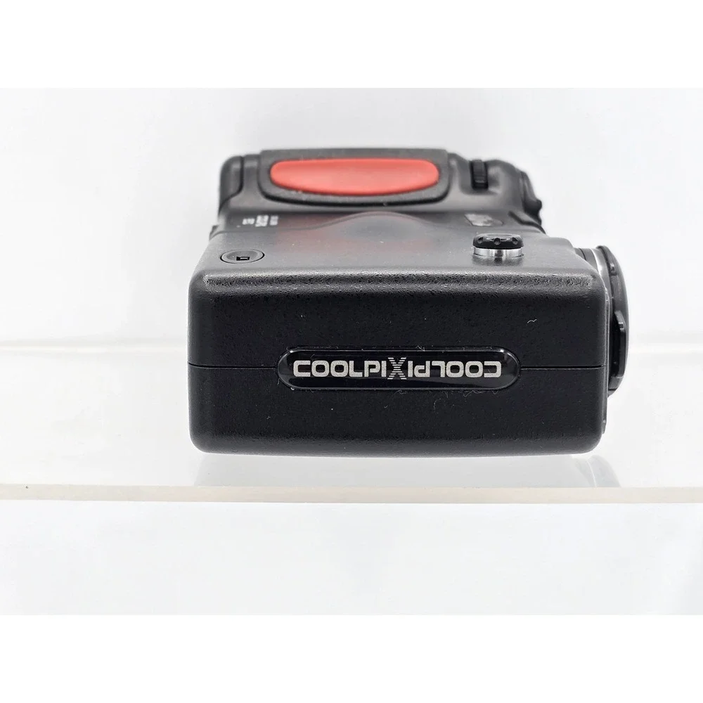 Nikon Coolpix 950 Digital Camera -‎ FOR PARTS NO POWER - Battery Corrosion